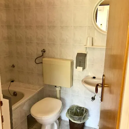 Chamberlain 3* Milna (Hvar)