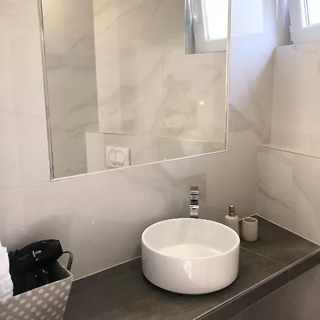 Nocleg ze śniadaniem Chamberlain 3*