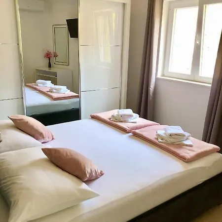 Chamberlain 3* Milna (Hvar)