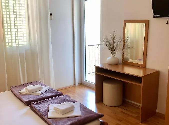 Chamberlain 3* 밀나