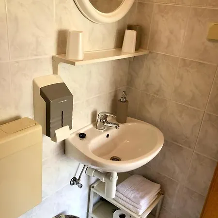 Chamberlain Milna (Hvar)