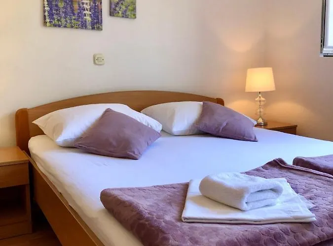 Chamberlain Bed and Breakfast